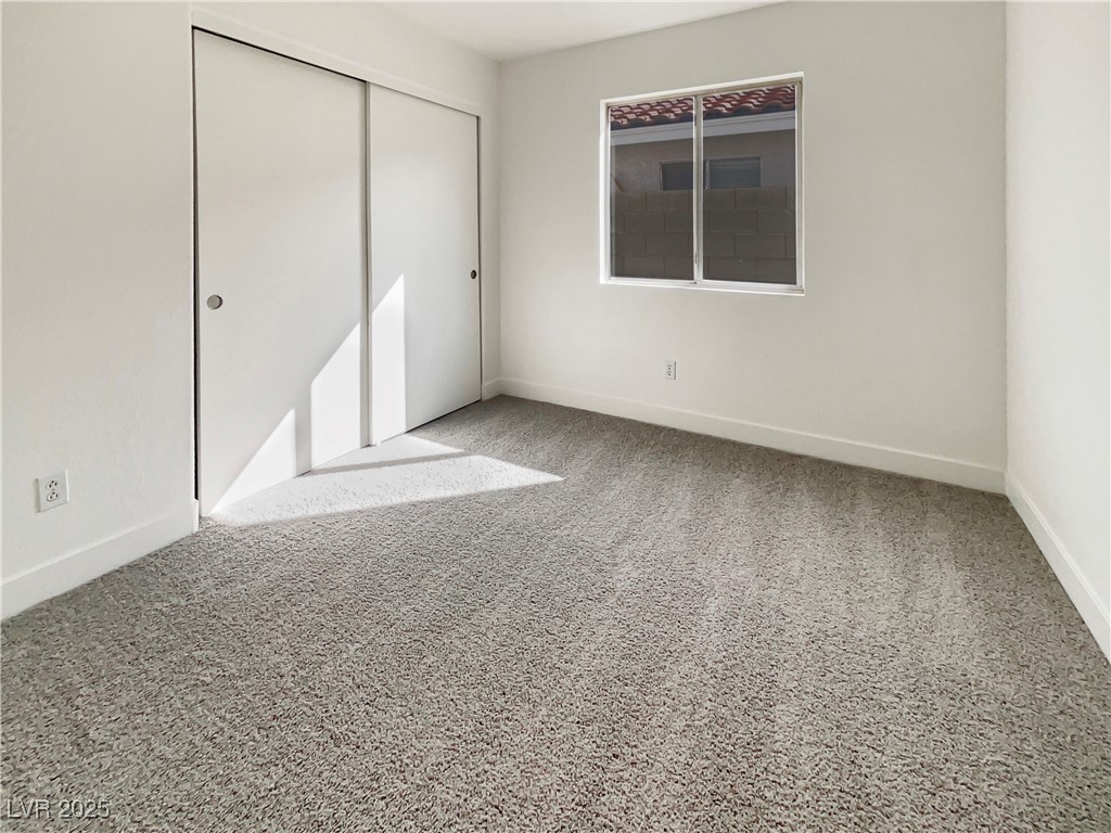 4589 Spitfire Street Las Vegas, NV 89115 - Photo 10 of 26