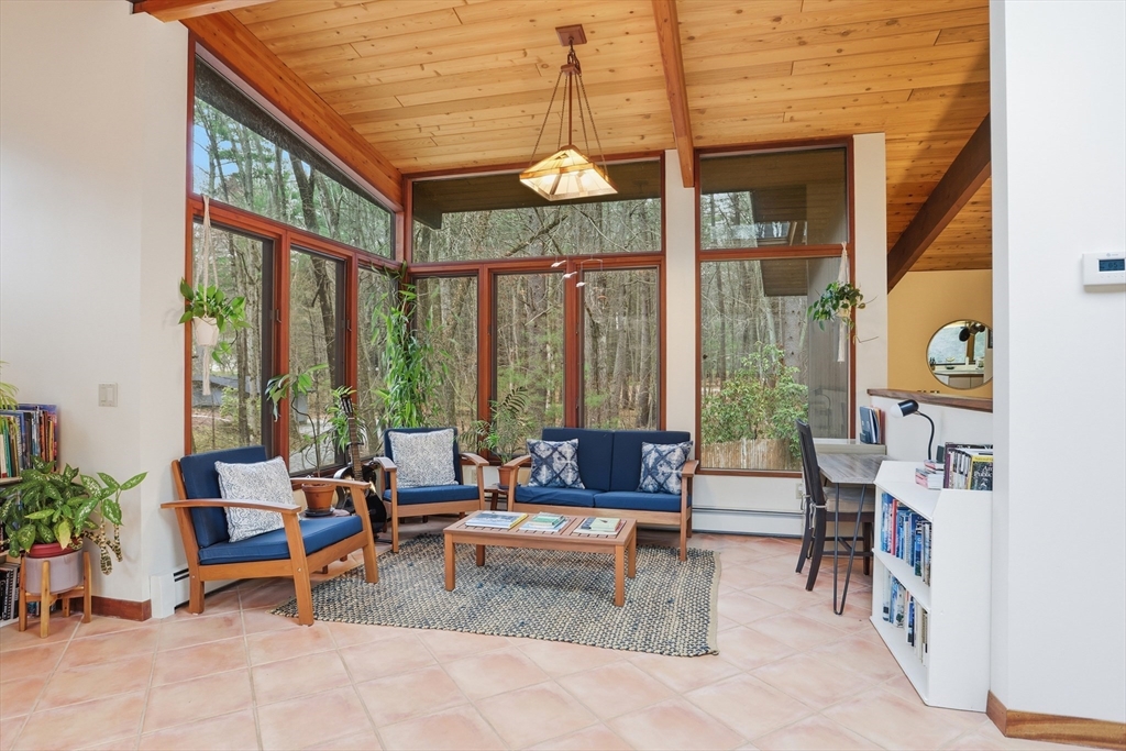 384 River Road Carlisle, MA 01741 - Photo 18 of 42 Gallery Image 18