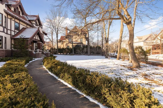 $1,625,000 | 2504 Euclid Place, Minneapolis, MN 55405