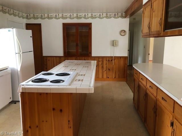 776 Shoals Road Pinnacle, NC 27043 - Photo 10 of 26