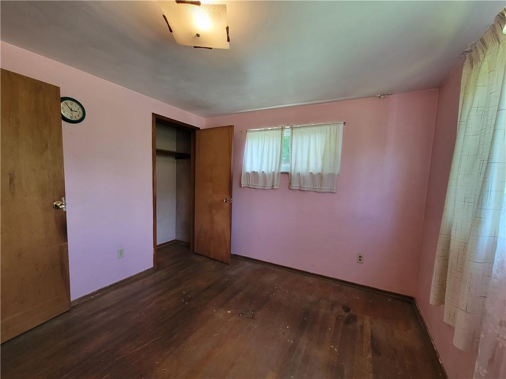 482 Gas Valley Road Georgetown, PA 15043 - Photo 9 of 10 an empty room with windows