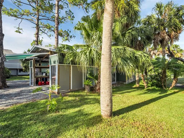 $844,900 | 4915 S Road, New Port Richey, FL 34652