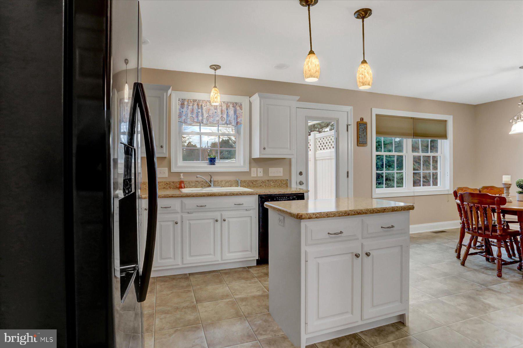 Bright kitchen