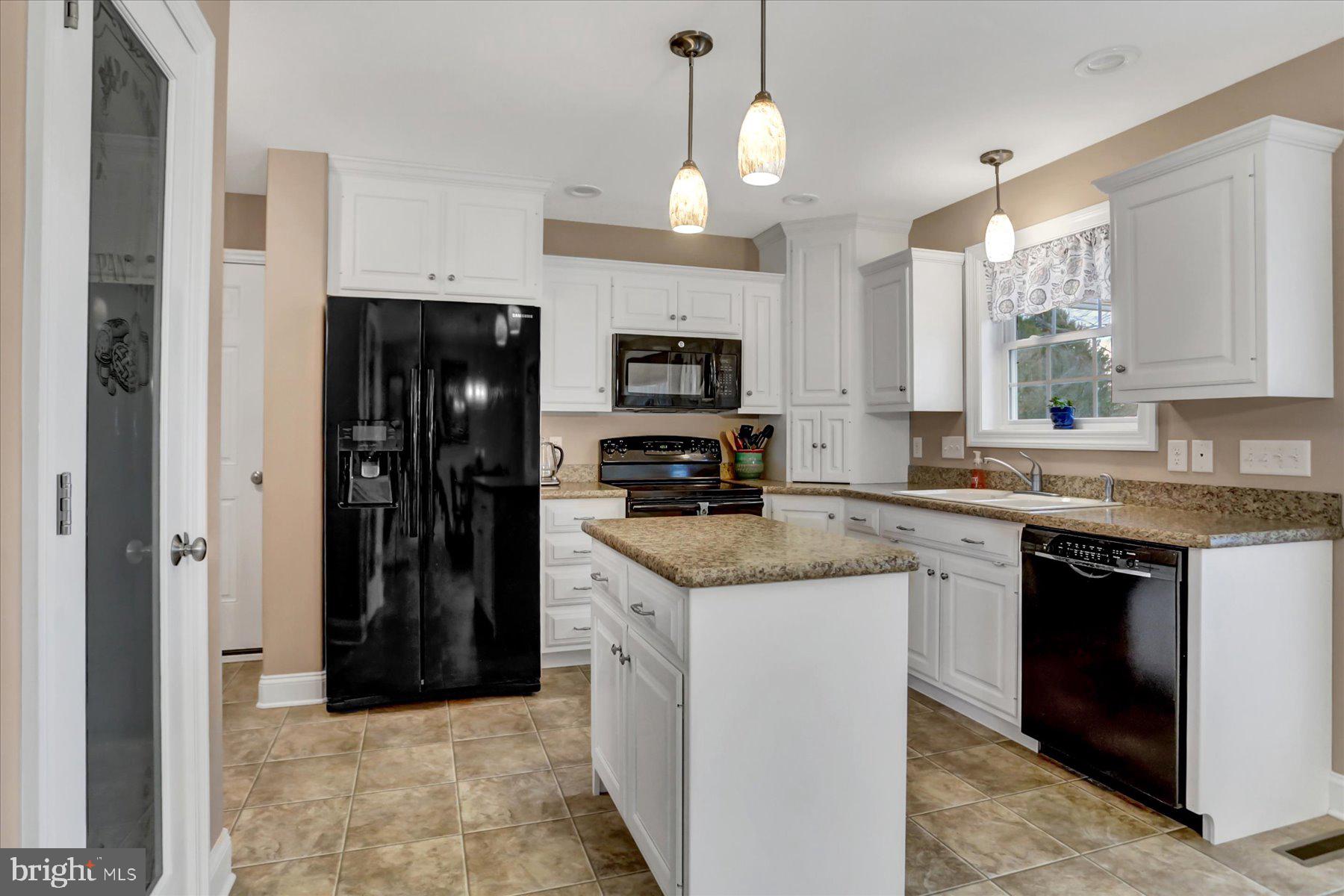5 South Ridge Road Boiling Springs, PA 17007 - Photo 8 of 38 Gallery Image 8