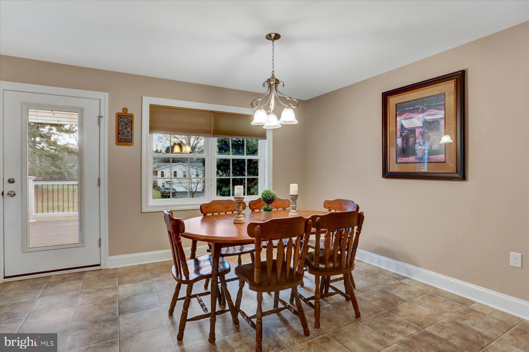 5 South Ridge Road Boiling Springs, PA 17007 - Photo 10 of 38 Eat in kitchen