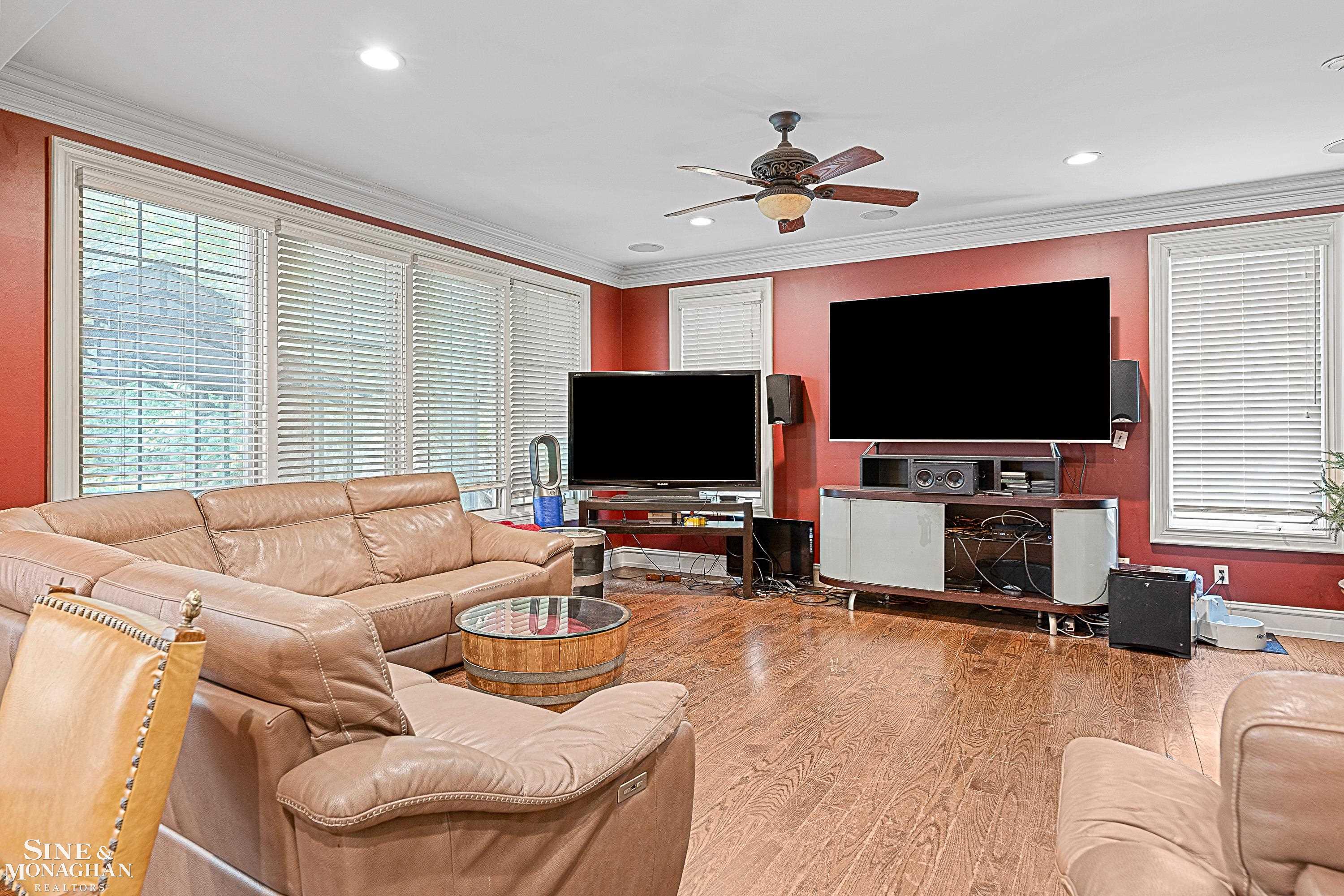 1036 Whittier Road Grosse Pointe Park, MI 48230 - Photo 17 of 48