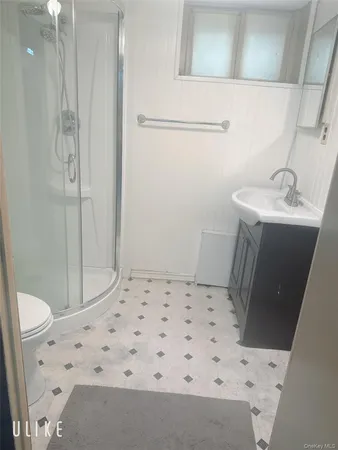 $2,000 | 24-32 23rd Street, Unit 1B | Astoria