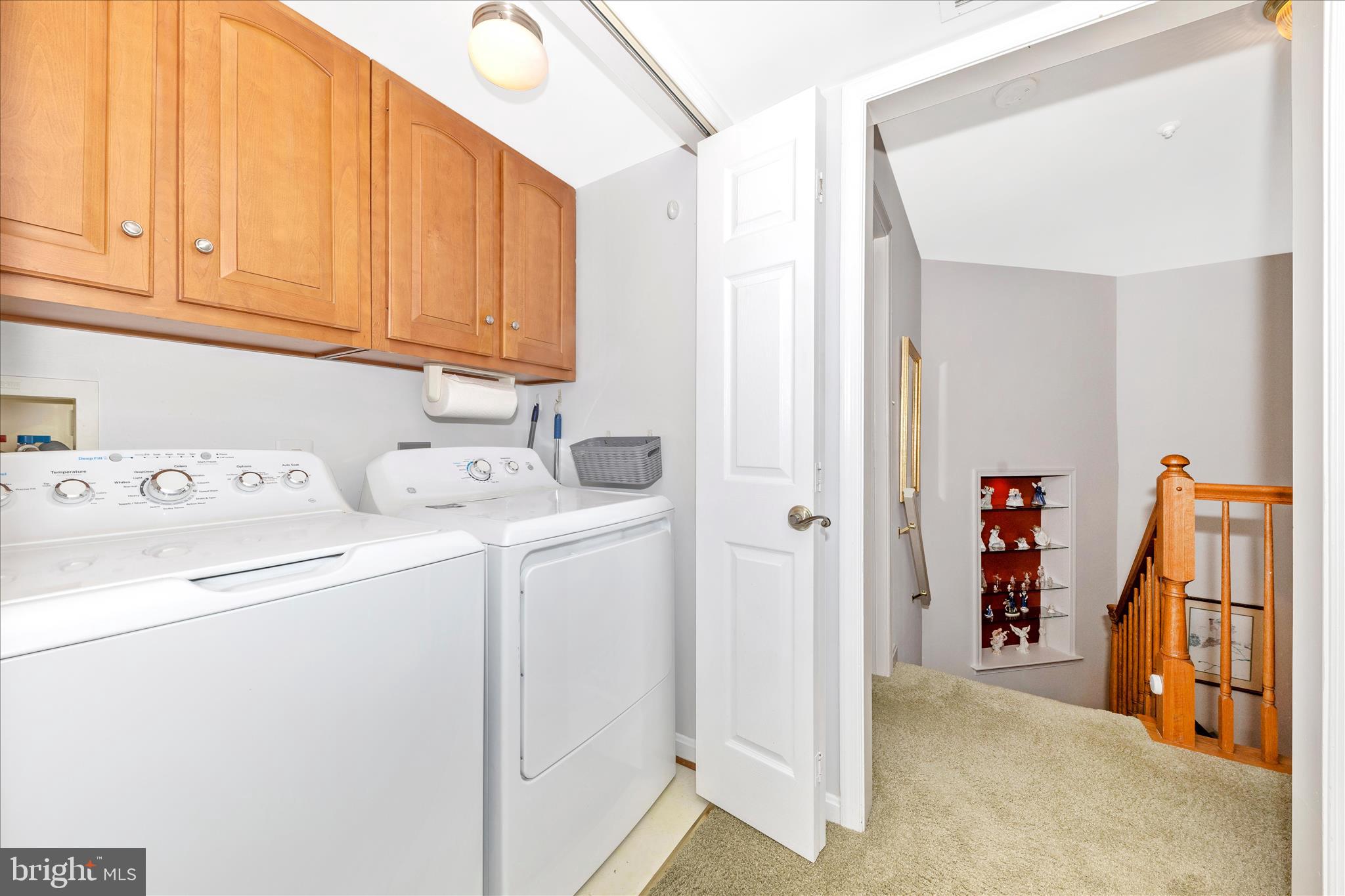2205 Garden Lane Frederick, MD 21701 - Photo 29 of 48 a utility room with dryer and washer