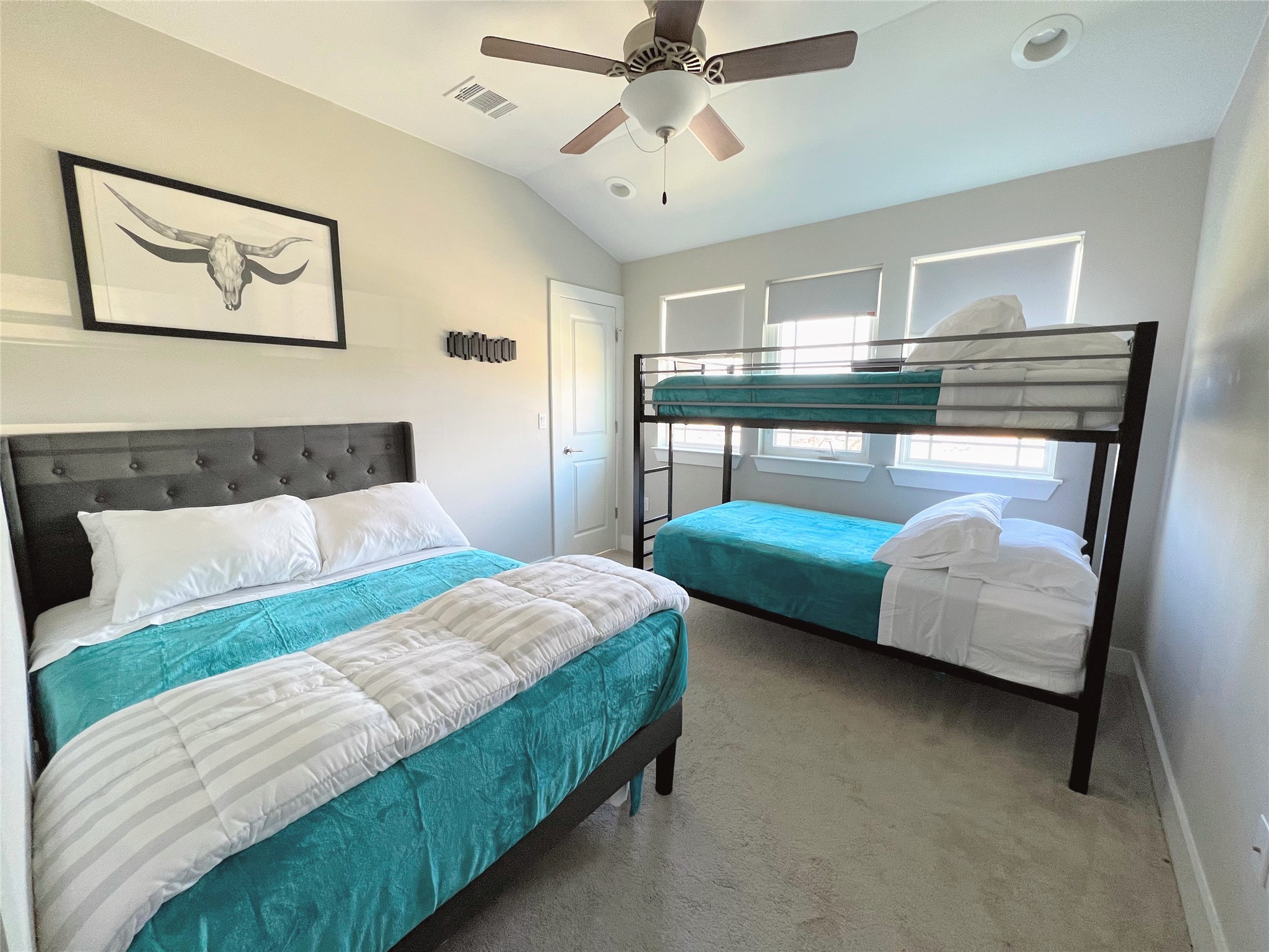 807 East 16th Street, Unit B Austin, TX 78702 - Photo 19 of 25 These rooms easily adapt to your changing lifestyle and needs.
