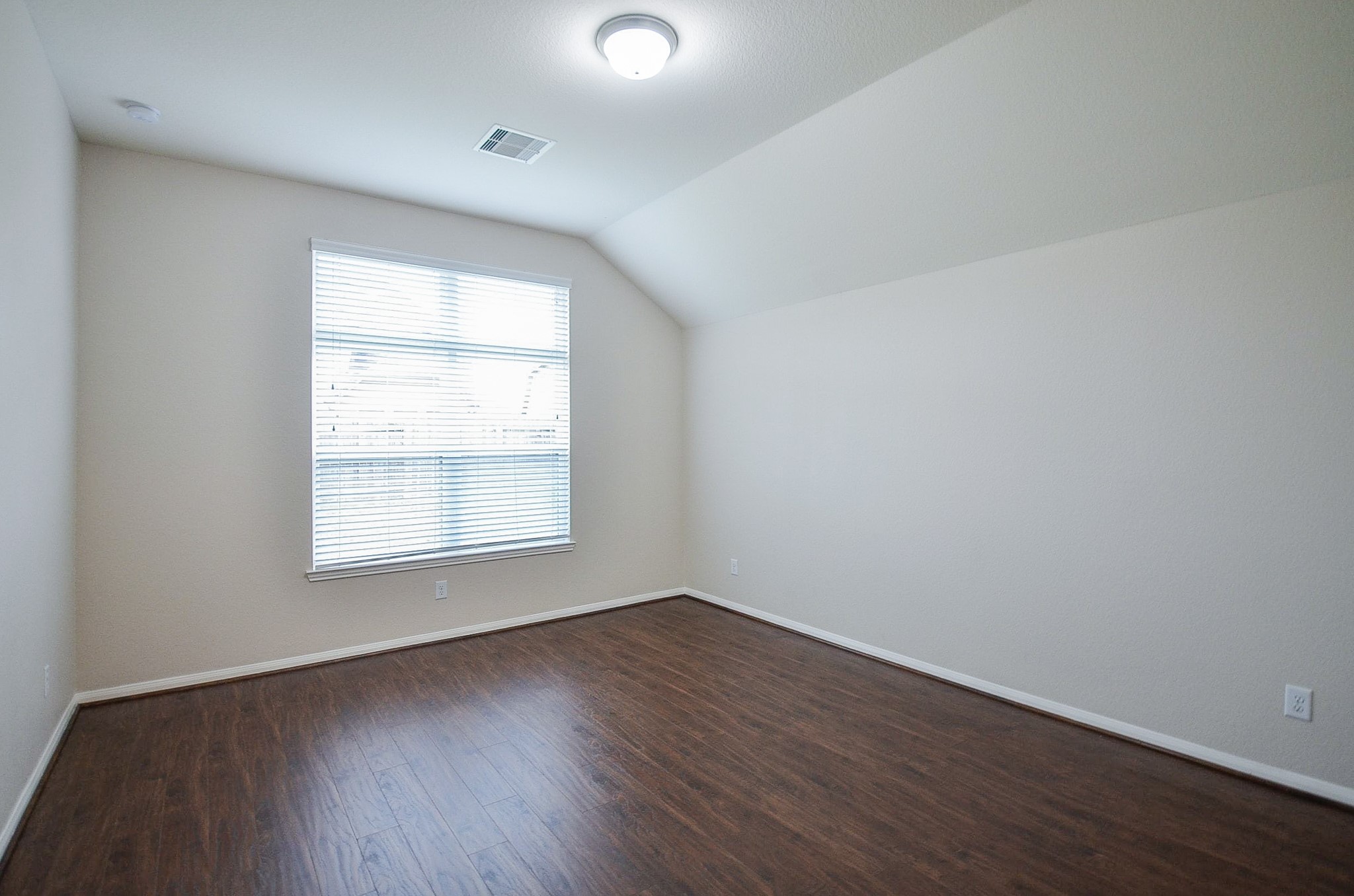 3334 Windsor Ranch Lane Katy, TX 77494 - Photo 17 of 32 Primary Bedroom