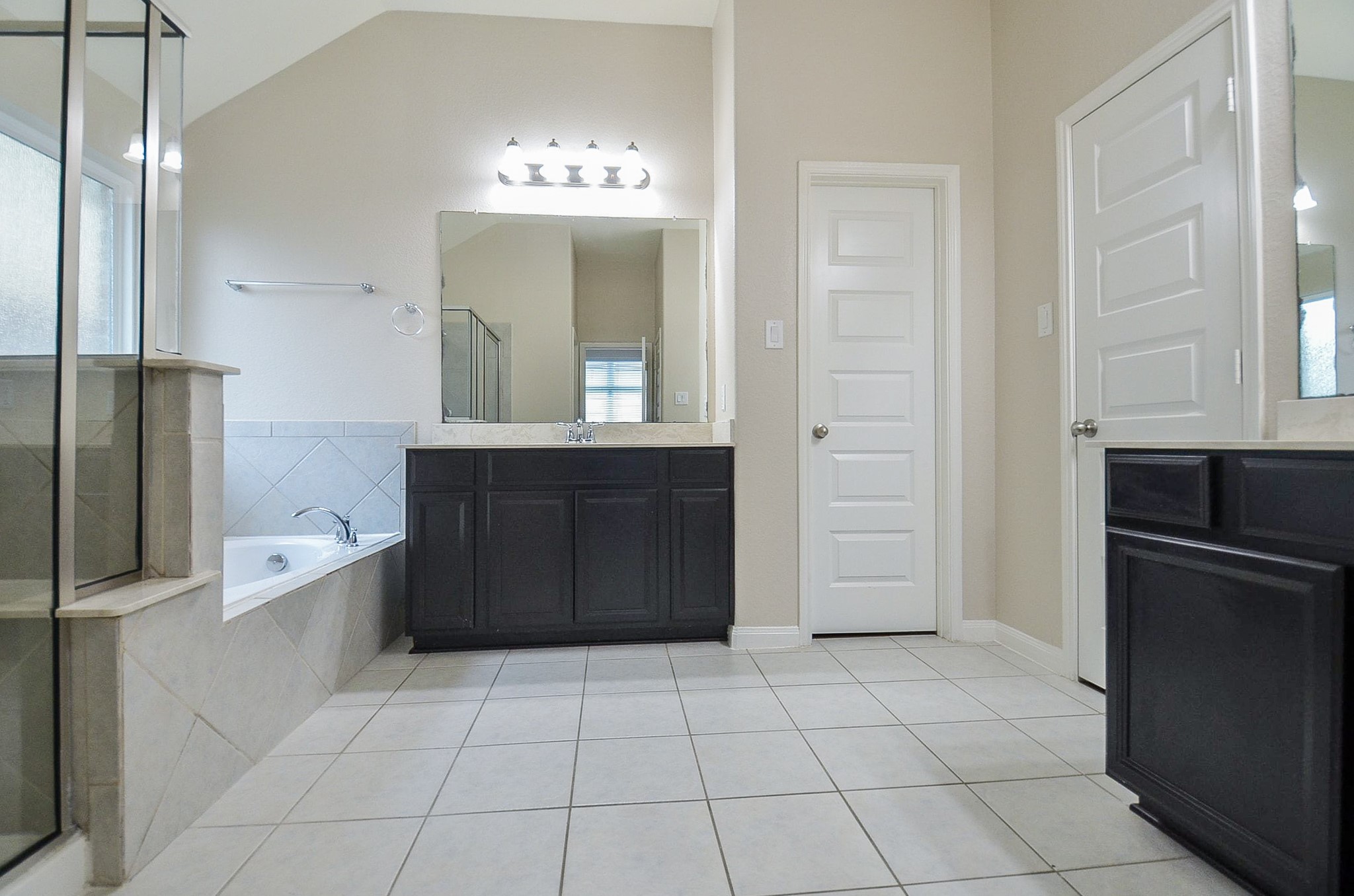 3334 Windsor Ranch Lane Katy, TX 77494 - Photo 19 of 32 Double Vanity