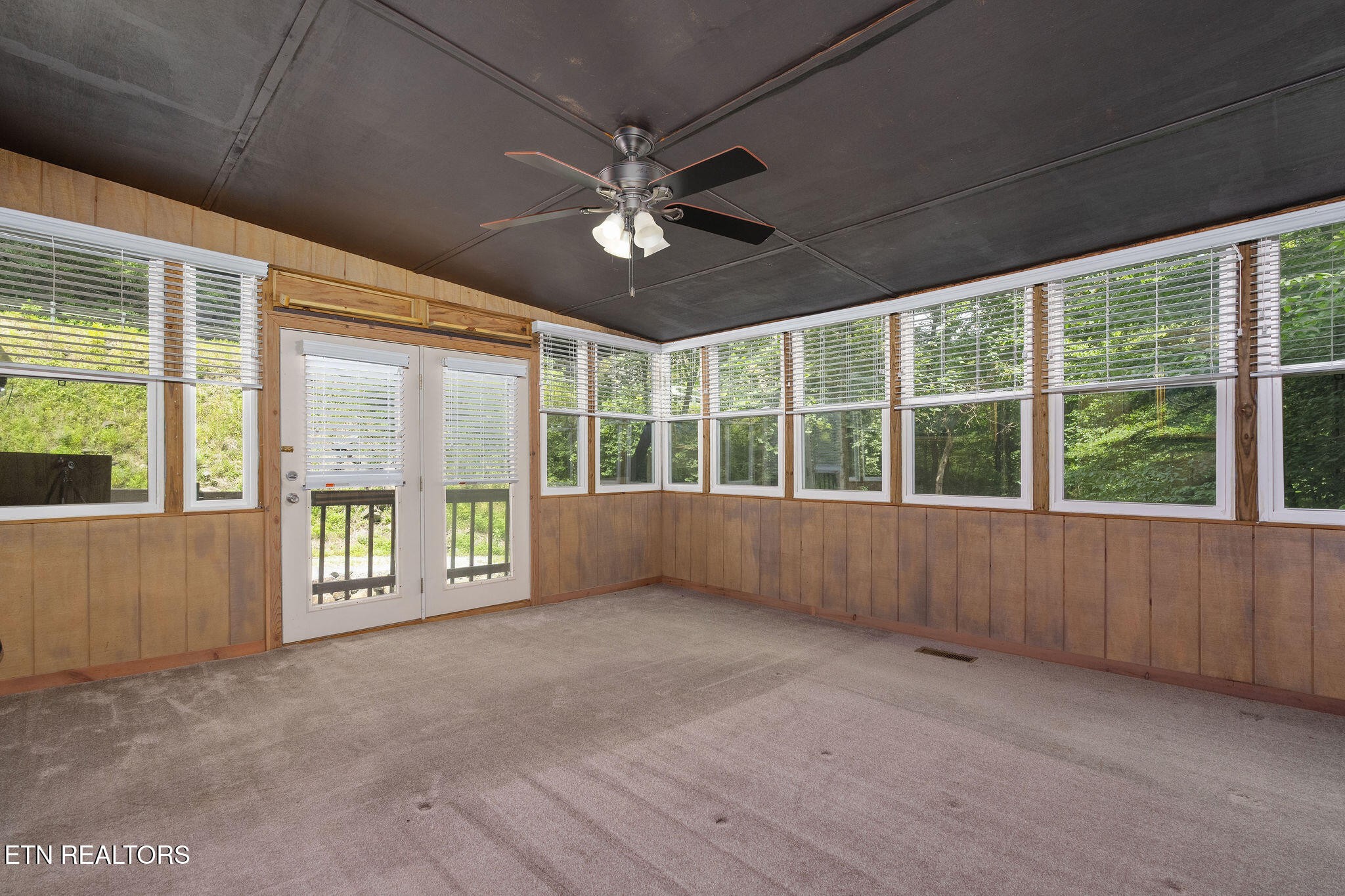 2171 Wears Valley Road Sevierville, TN 37862 - Photo 22 of 40 Gallery Image 22