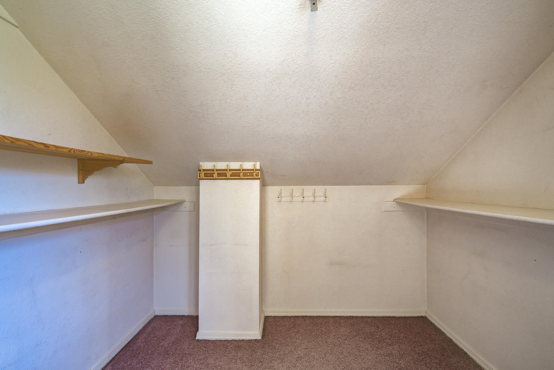 6811 Beatie Road Anderson, CA 96007 - Photo 31 of 42 6811BeatieRoad-32