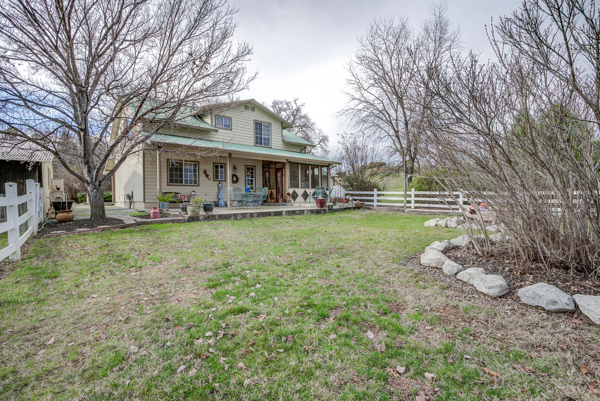6811 Beatie Road Anderson, CA 96007 - Photo 8 of 42 Beatie-47