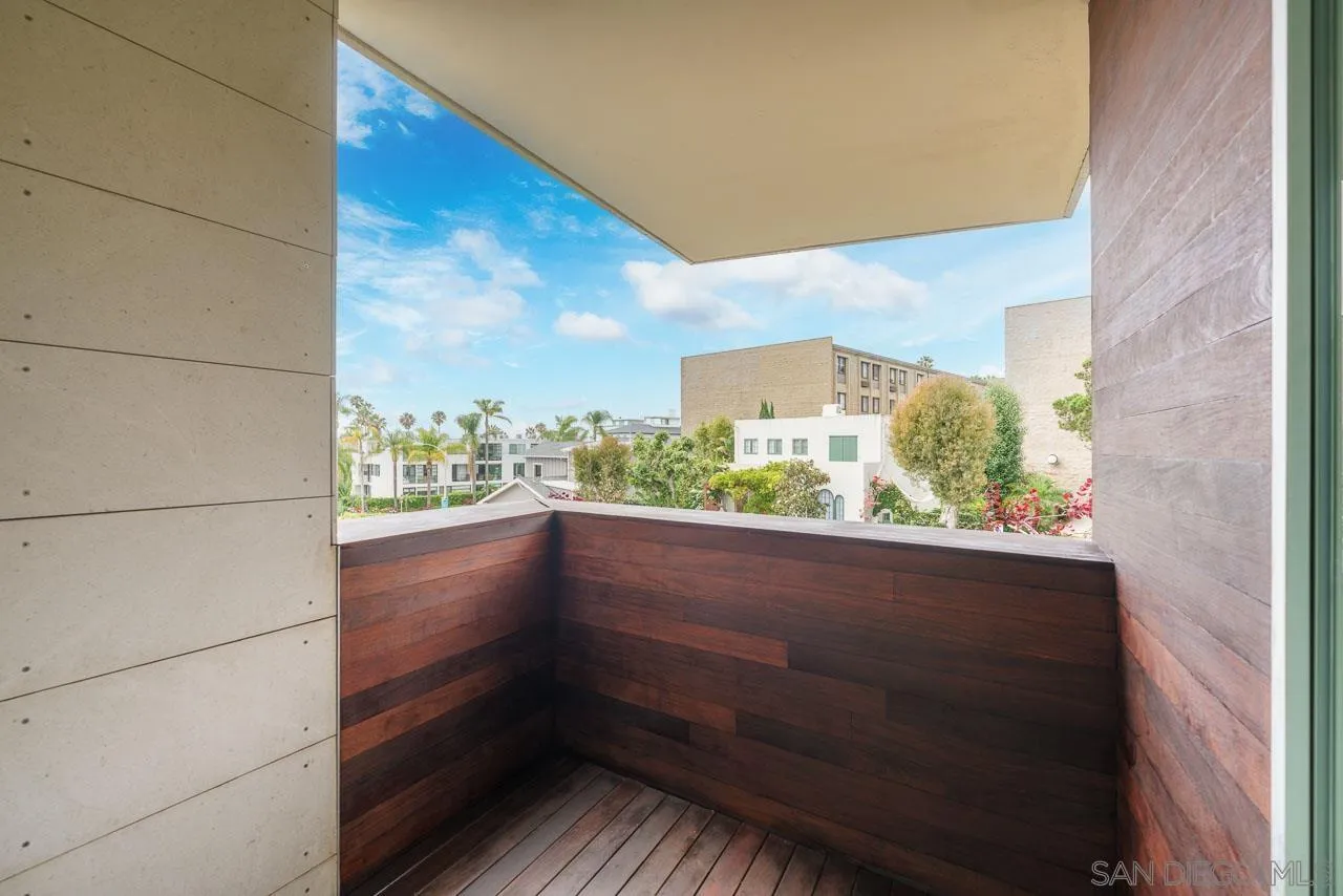419 Ravina Street La Jolla, CA 92037 - Photo 23 of 38