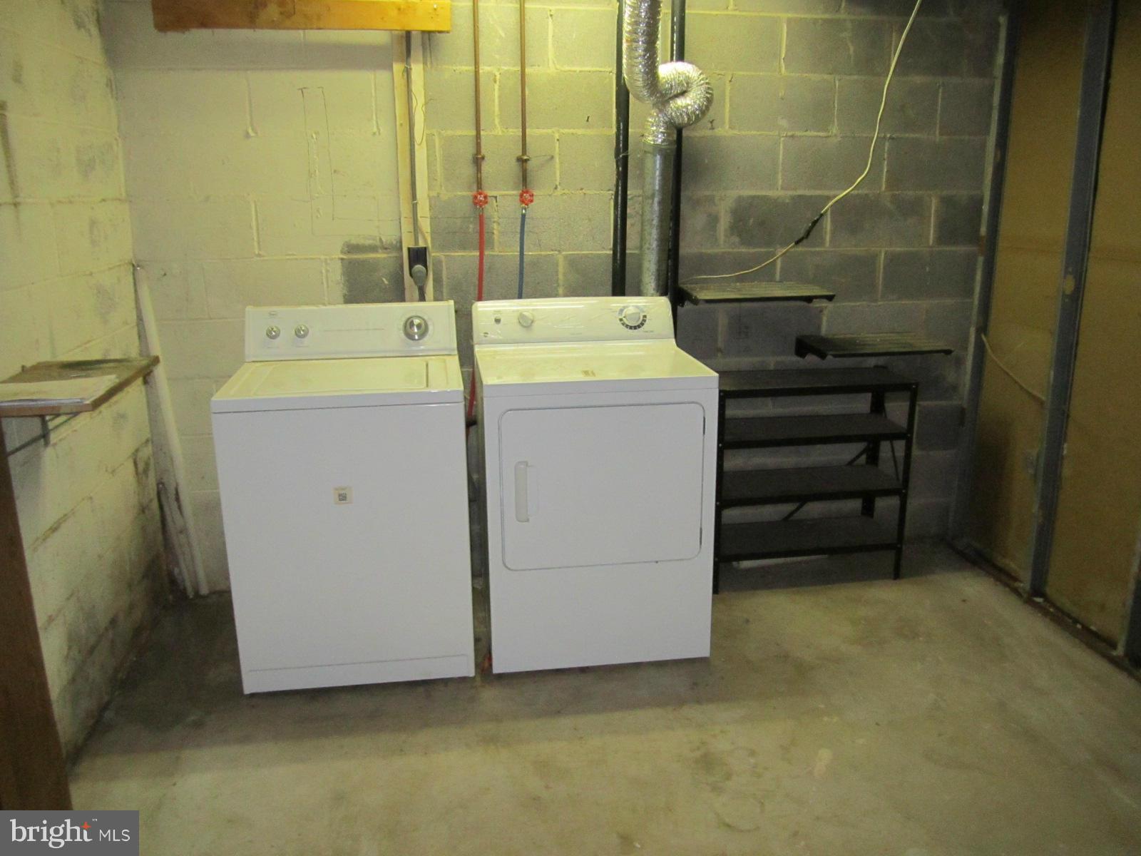 9529 Horizon Run Road, Unit 5A Gaithersburg, MD 20886 - Photo 19 of 24 Laundry Room