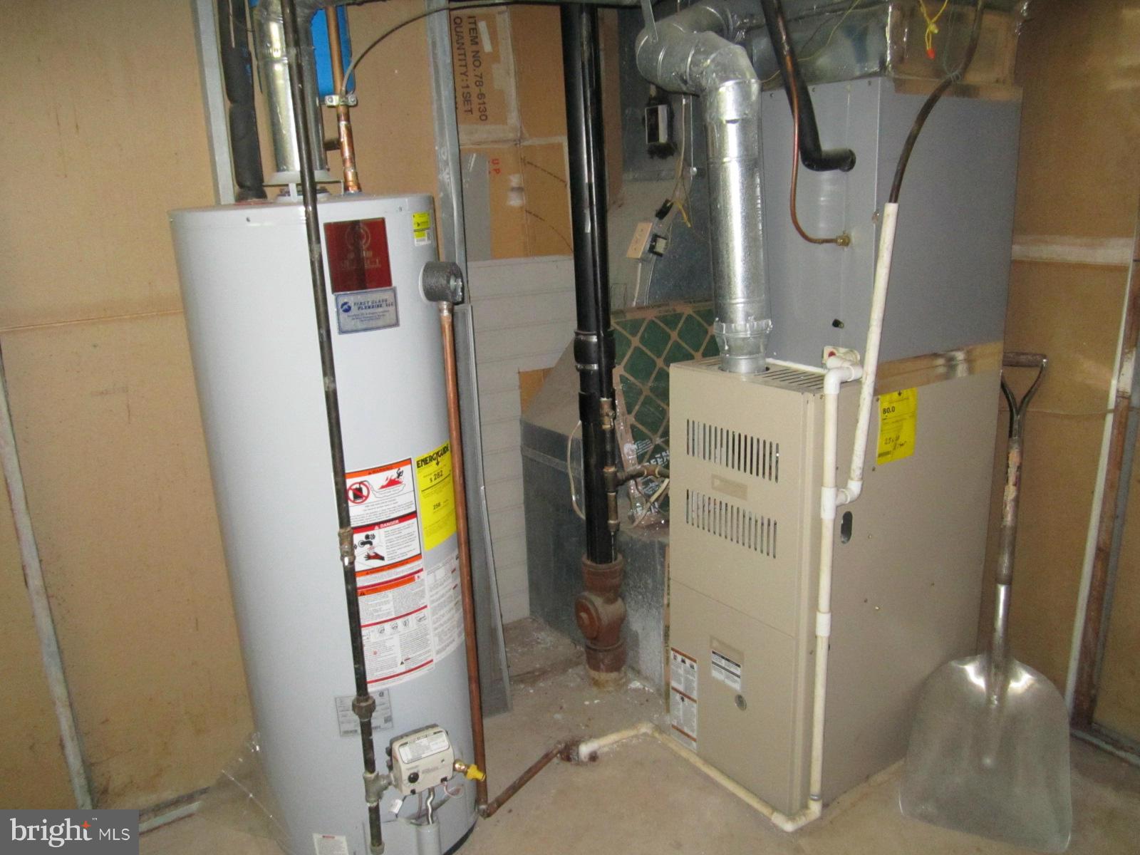 9529 Horizon Run Road, Unit 5A Gaithersburg, MD 20886 - Photo 20 of 24 Furnace and Water Heater