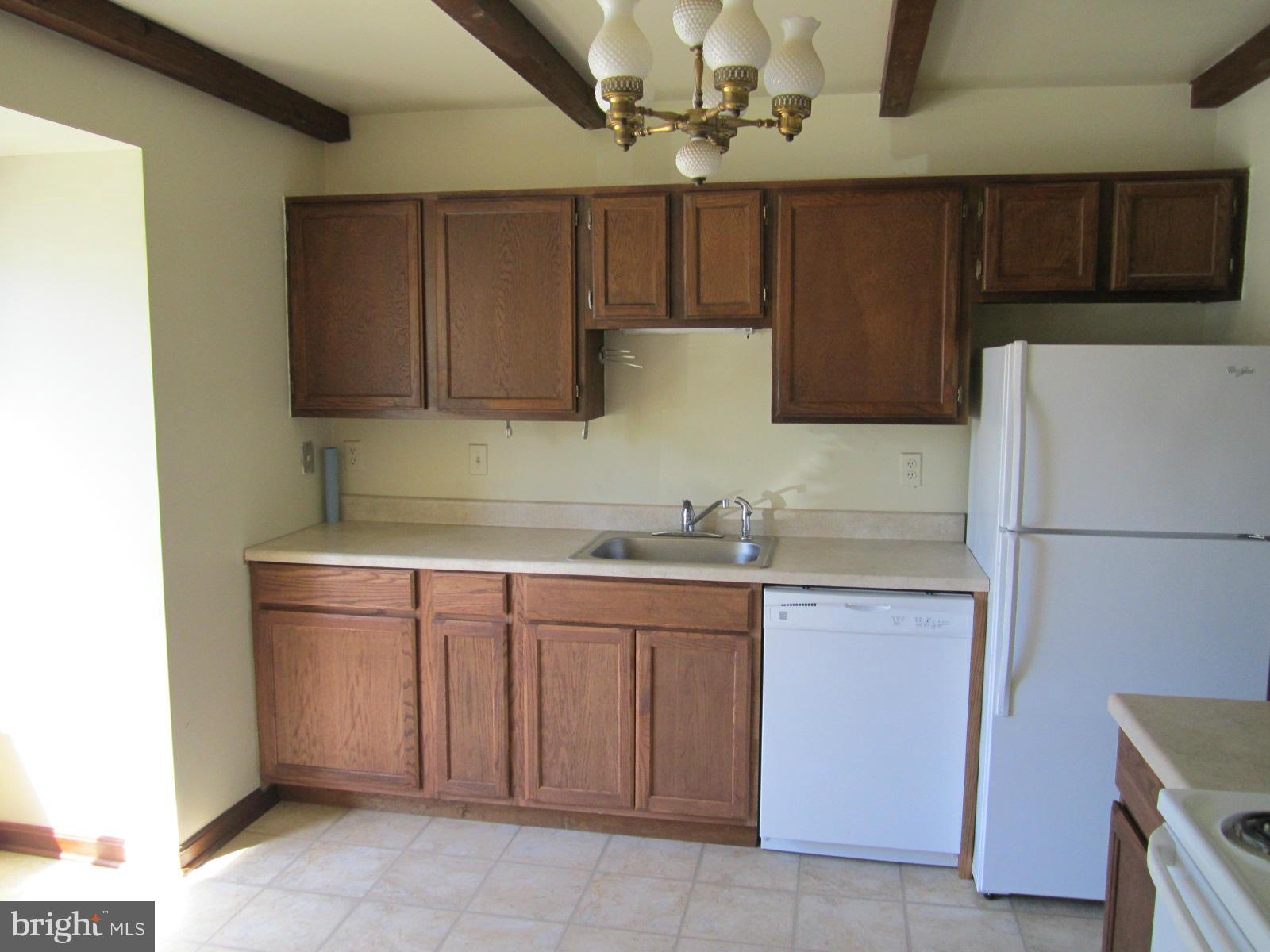 9529 Horizon Run Road, Unit 5A Gaithersburg, MD 20886 - Photo 3 of 24 Kitchen