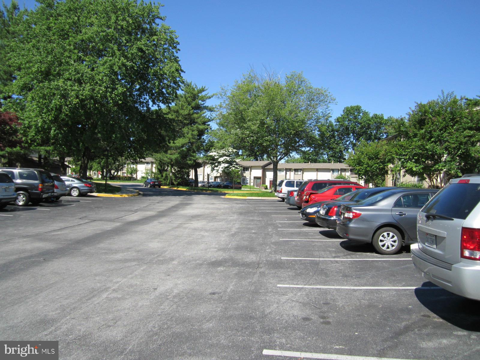9529 Horizon Run Road, Unit 5A Gaithersburg, MD 20886 - Photo 22 of 24 Street/Parking Lot