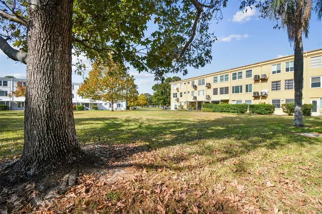 $121,500 | 2466 Ecuadorian Way, Unit 6, Clearwater, FL 33763