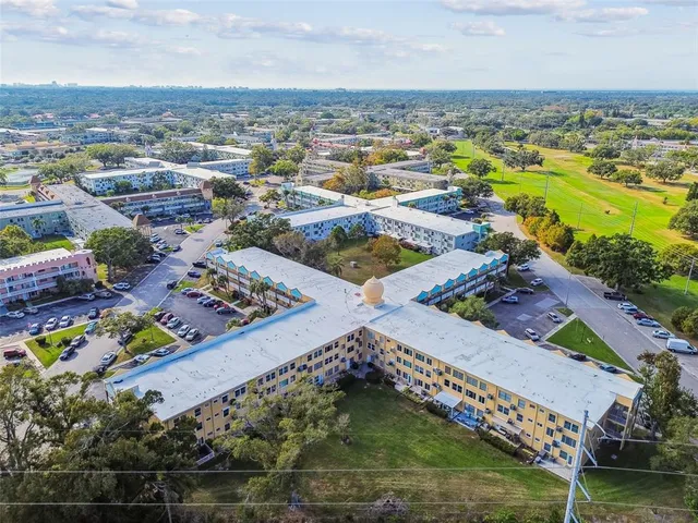 $121,500 | 2466 Ecuadorian Way, Unit 6, Clearwater, FL 33763