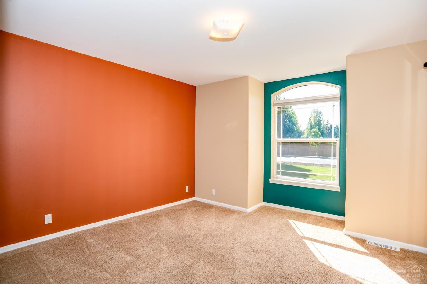 61121 Ladera Road Bend, OR 97702 - Photo 14 of 25 Additional Photo