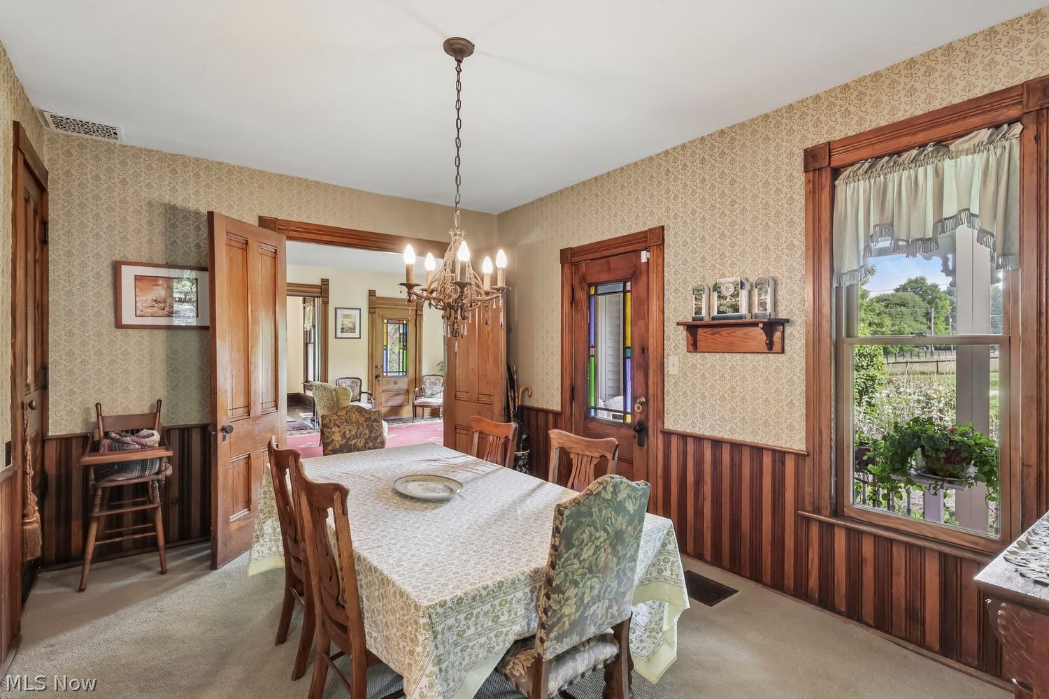 23 Fixler Road Wadsworth, OH 44281 - Photo 14 of 47 dining room