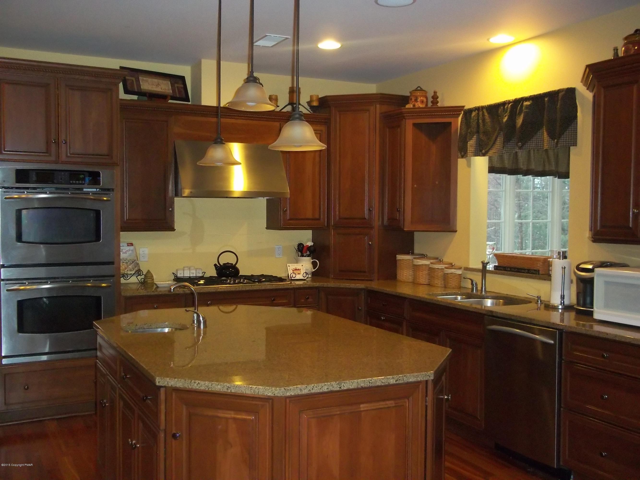 165 Beehler Road Bartonsville, PA 18321 - Photo 7 of 20 kitchen 3