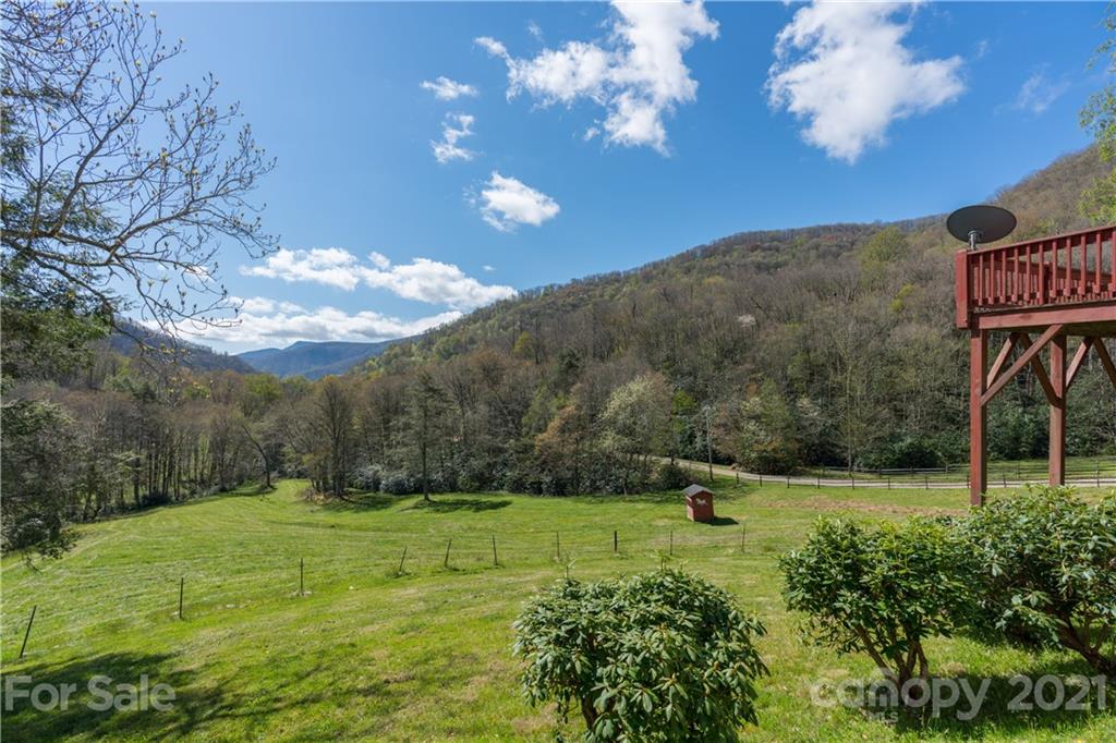 930 Mash Stomp Road Maggie Valley, NC 28751 - Photo 3 of 48 Gallery Image 3