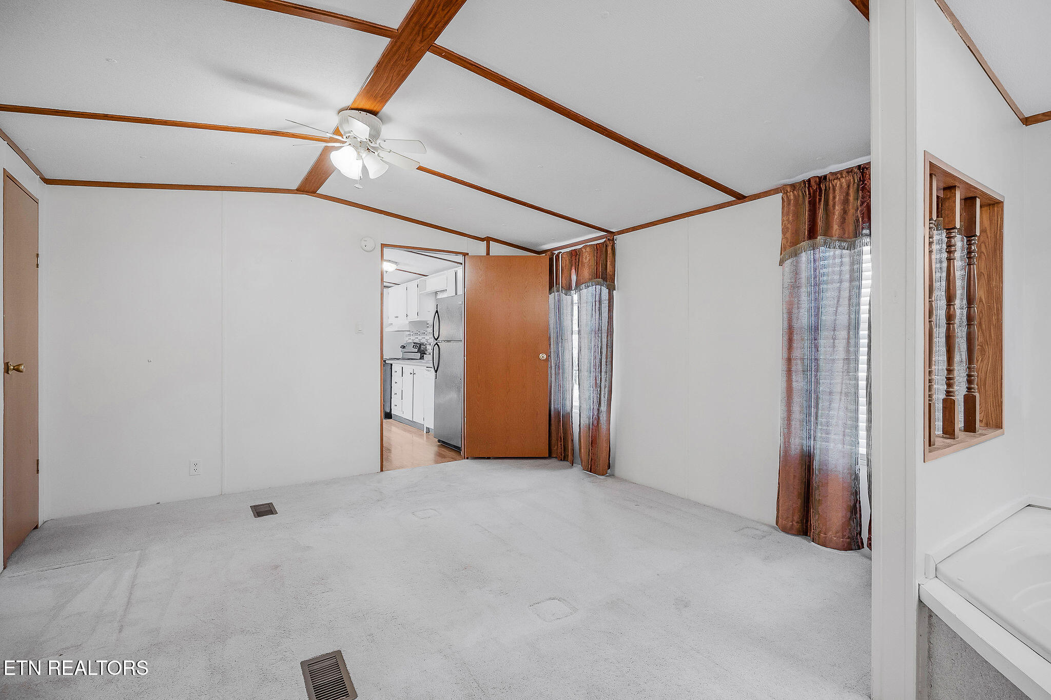 67 Fairview Loop Crossville, TN 38571 - Photo 11 of 20 DSC09564