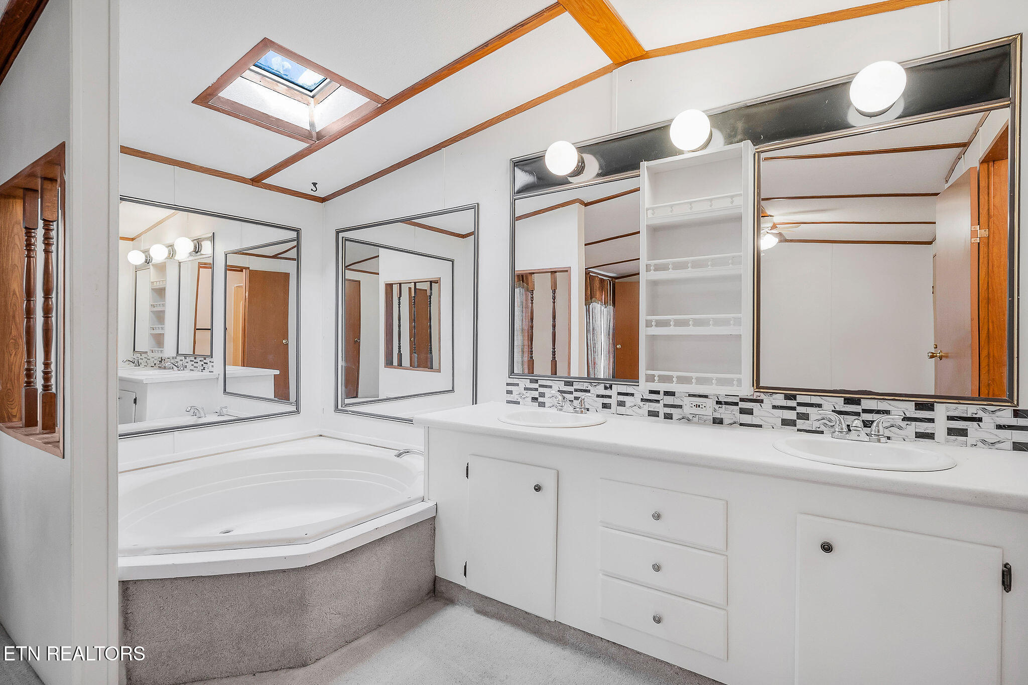 67 Fairview Loop Crossville, TN 38571 - Photo 12 of 20 DSC09567