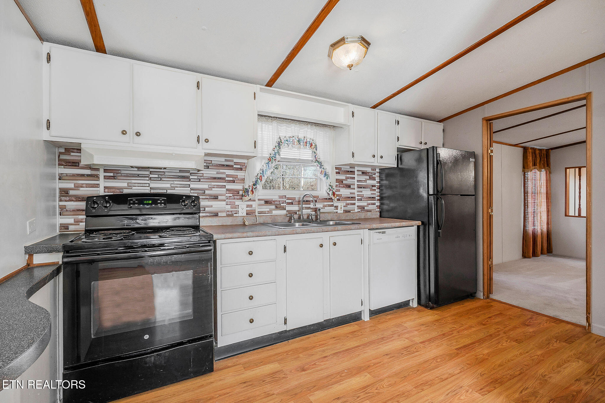 67 Fairview Loop Crossville, TN 38571 - Photo 7 of 20 DSC09552