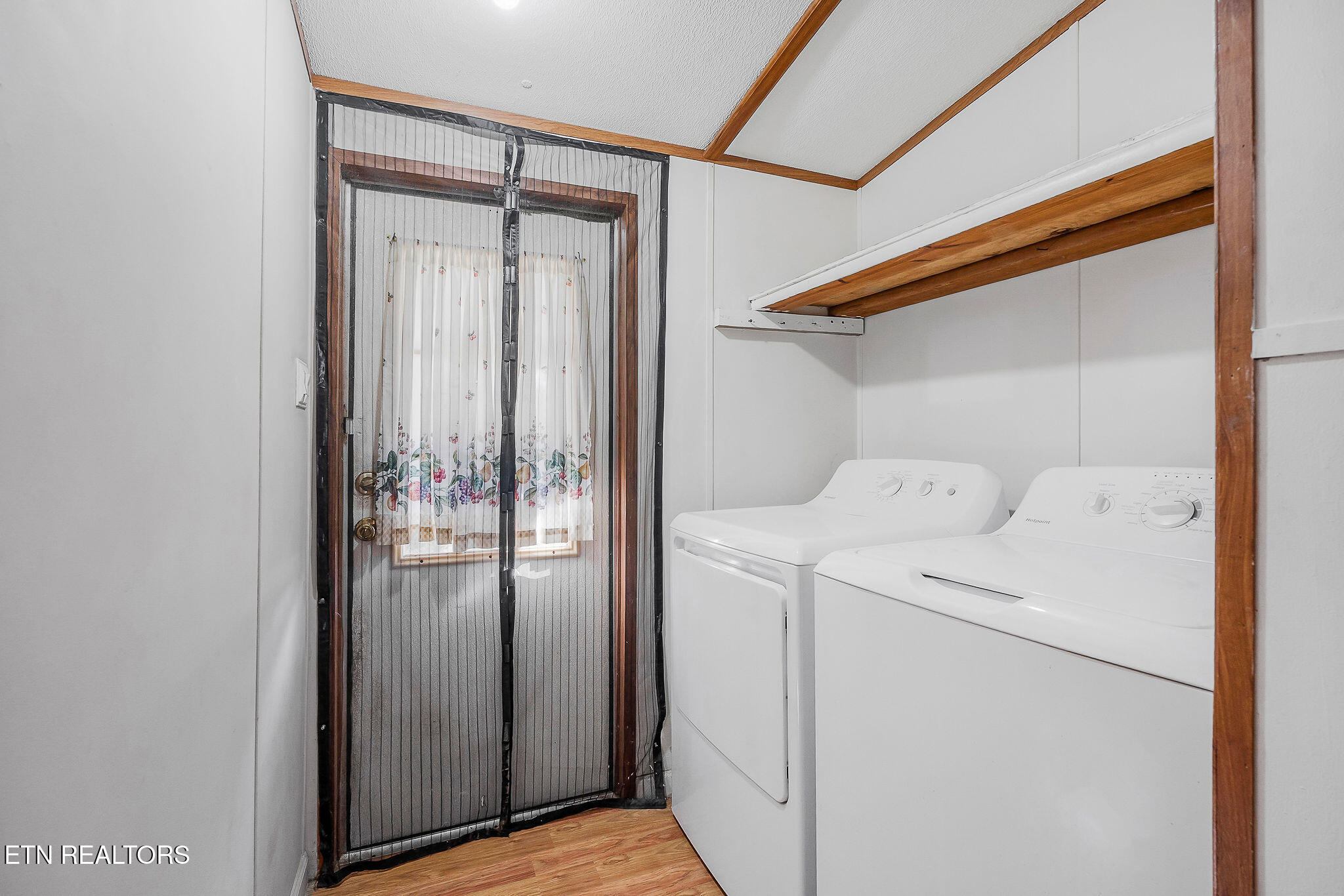 67 Fairview Loop Crossville, TN 38571 - Photo 9 of 20 DSC09558