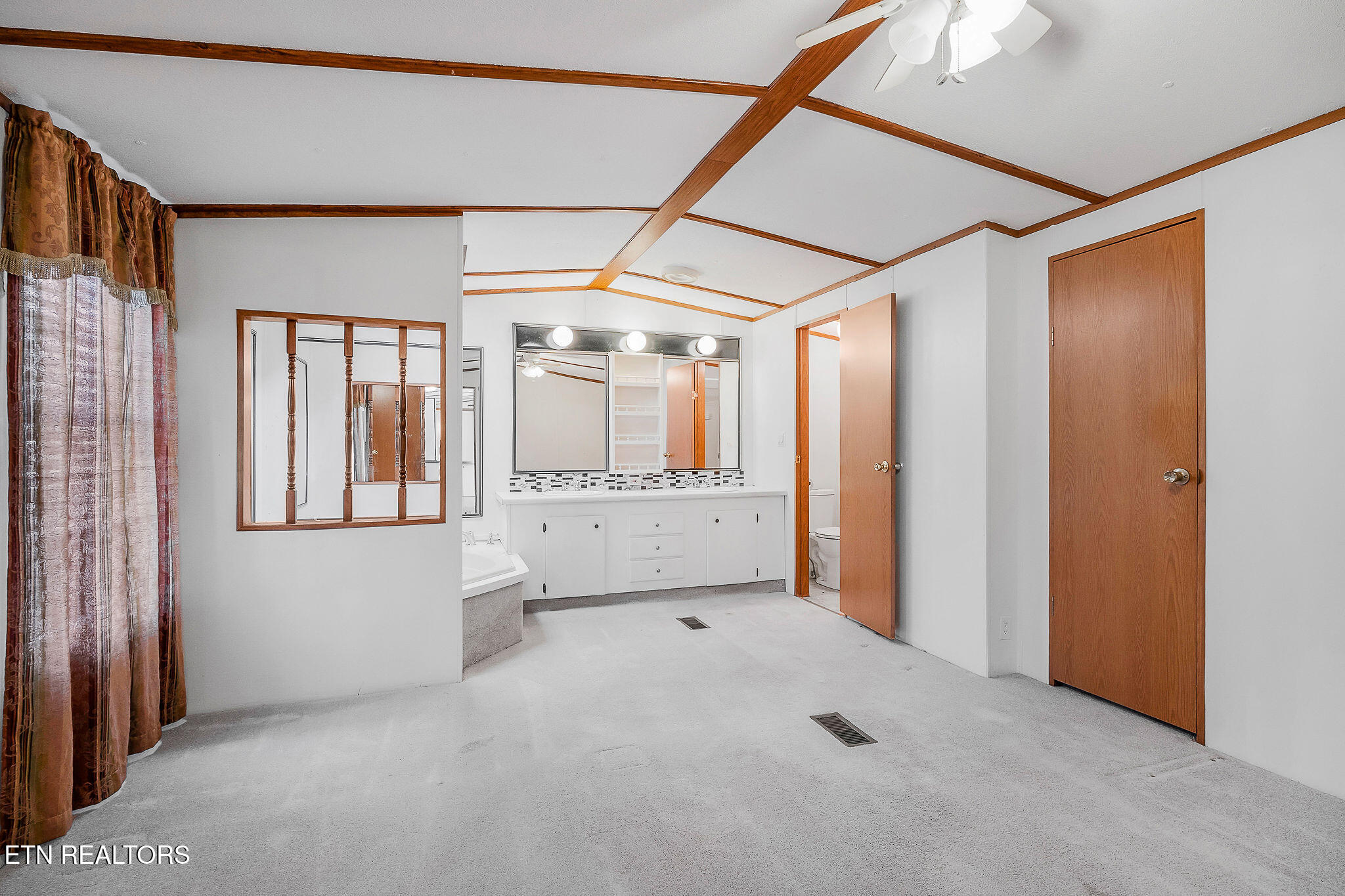 67 Fairview Loop Crossville, TN 38571 - Photo 10 of 20 DSC09561