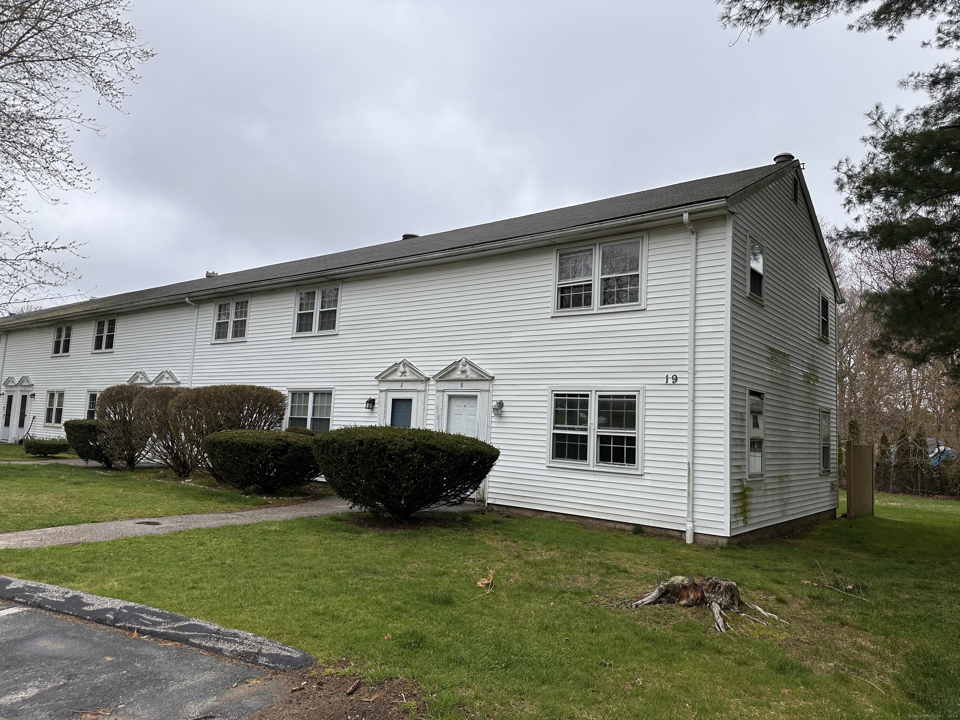 19 Georgia Road, Unit 8 Montville, CT 06370 - Photo 1 of 1