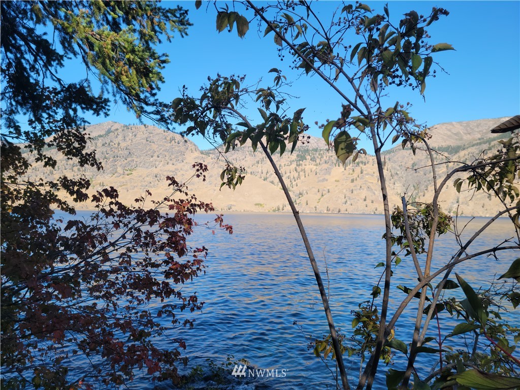 18490 South Lakeshore Road Chelan, WA 98816 - Photo 13 of 14 Gallery Image 13