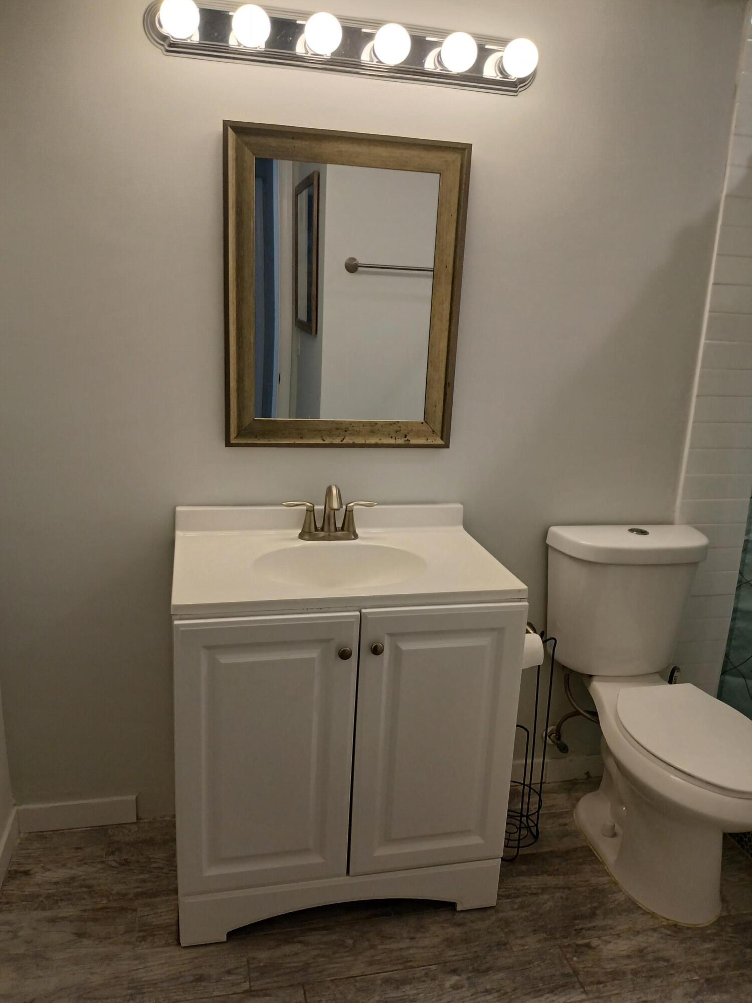 1103 Summerwinds Lane Jupiter, FL 33458 - Photo 11 of 19 1103-17