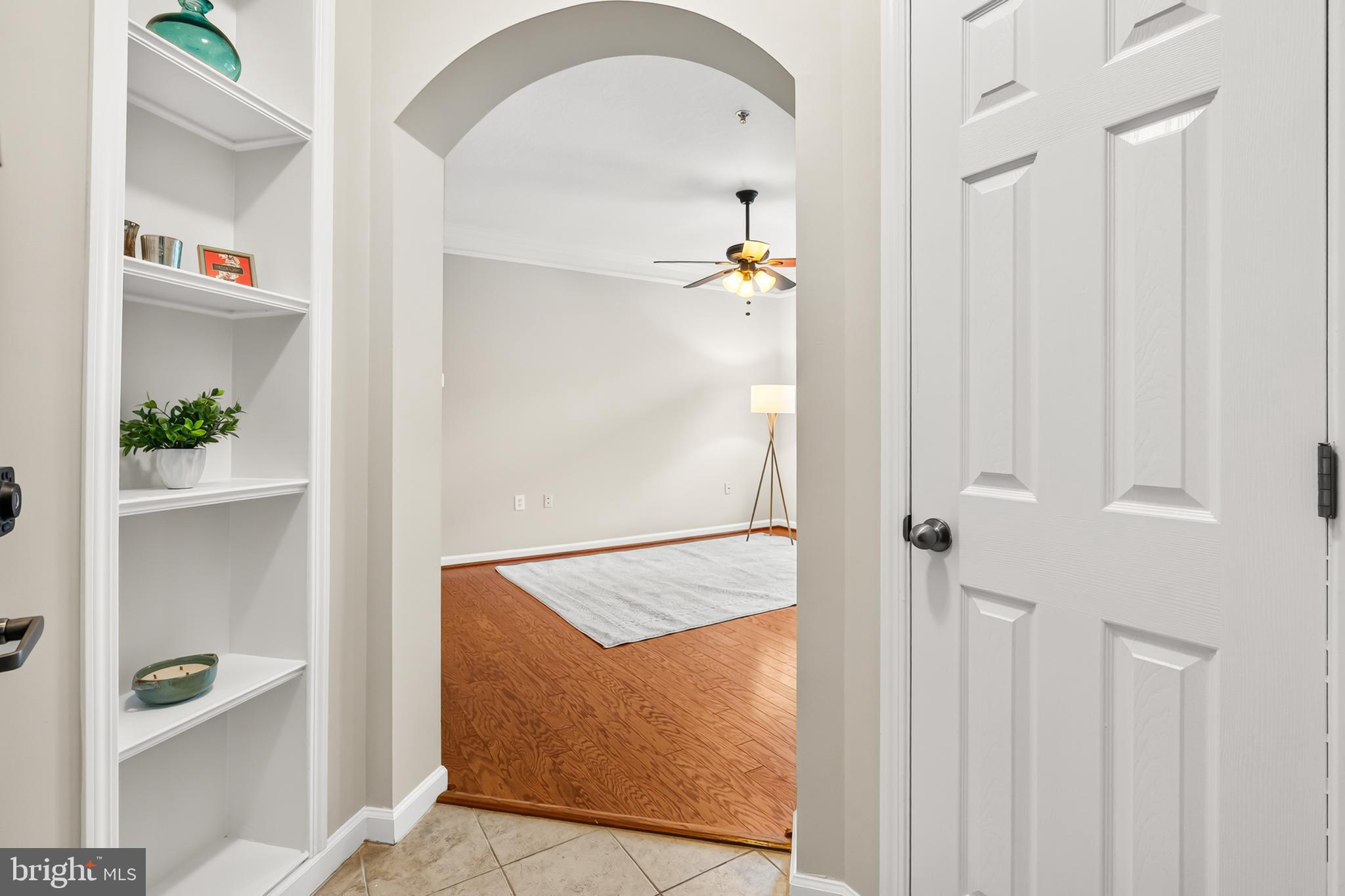 514 Sunset View Terrace Southeast, Unit 207 Leesburg, VA 20175 - Photo 7 of 51