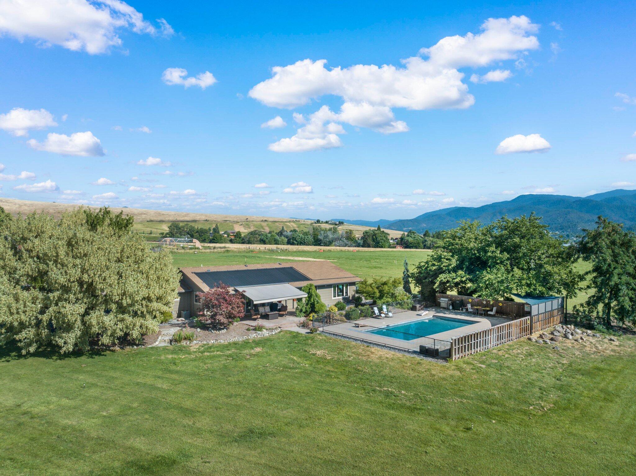 630 East Valley View Road Ashland, OR 97520 - Photo 45 of 57 41-web-or-mls-DJI_0900
