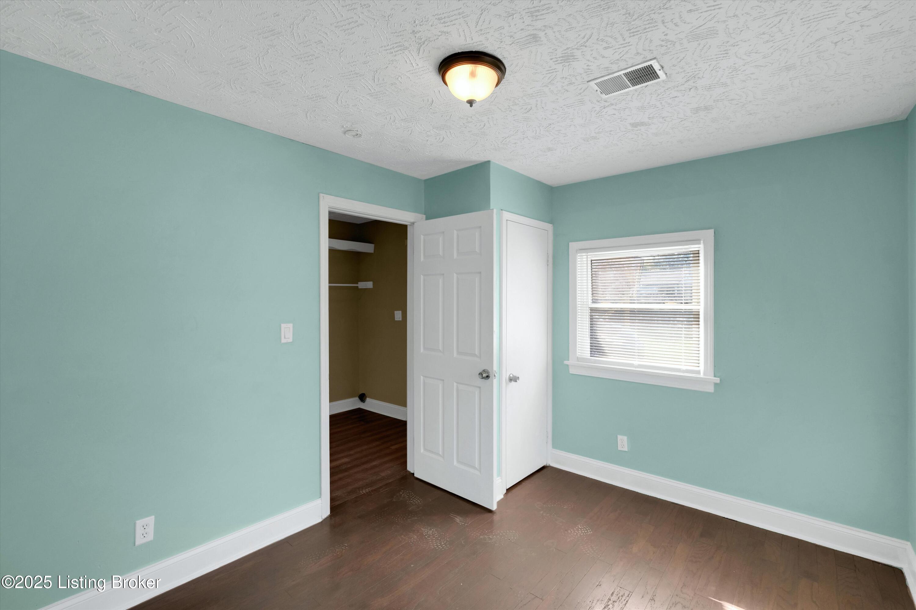 6647 Sylvania Road Louisville, KY 40258 - Photo 14 of 23 3rd Bedroom