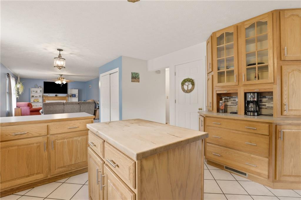 104 Rani Way Somerset, PA 15501 - Photo 8 of 47