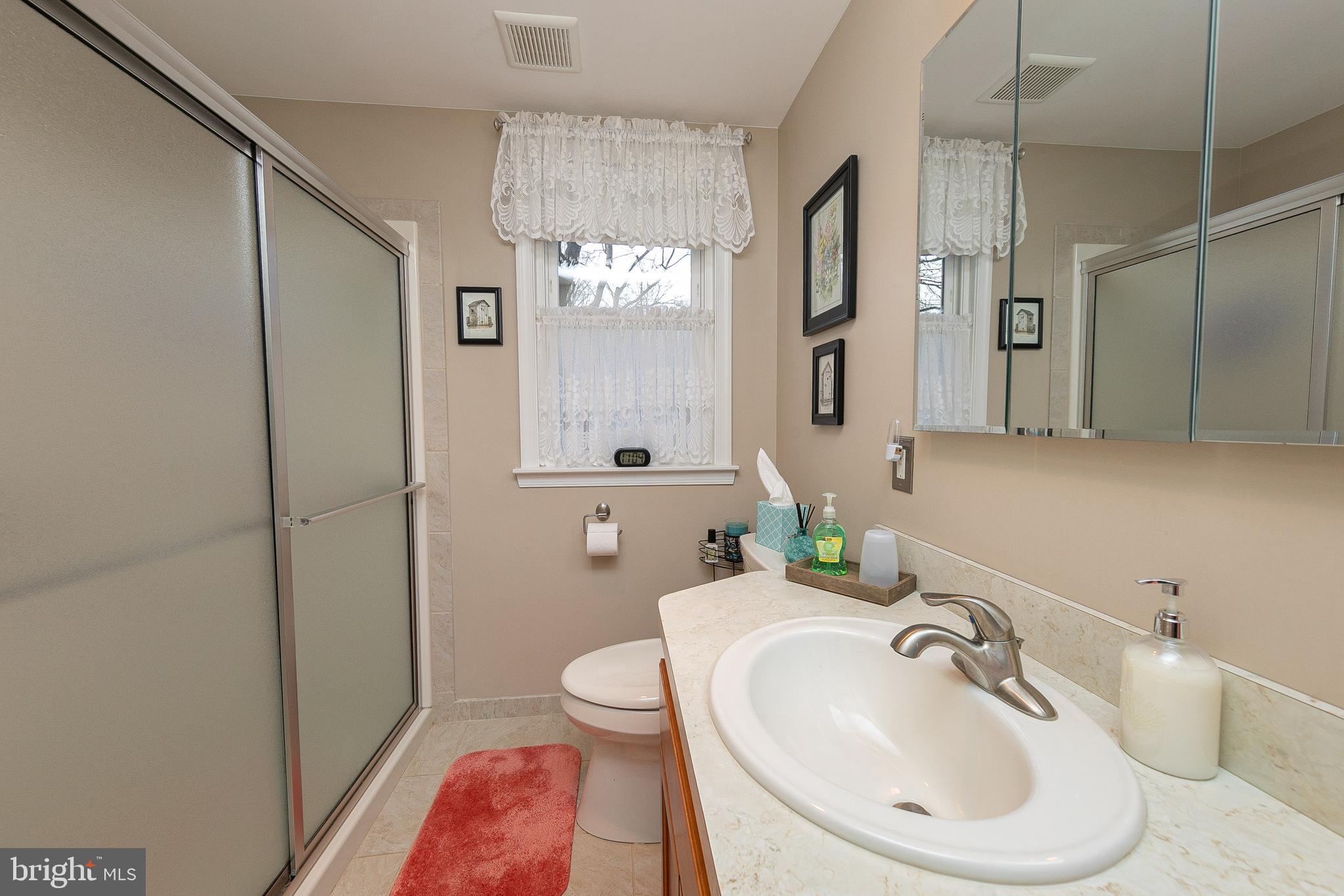 605 Raikes Road Huntingdon Valley, PA 19006 - Photo 21 of 37 full bath