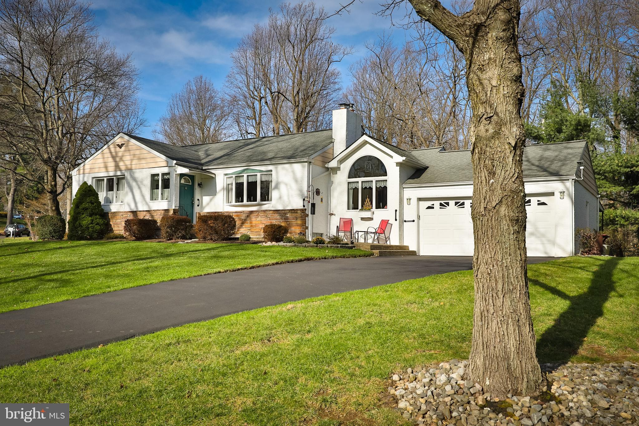 605 Raikes Road Huntingdon Valley, PA 19006 - Photo 4 of 37 Gallery Image 4