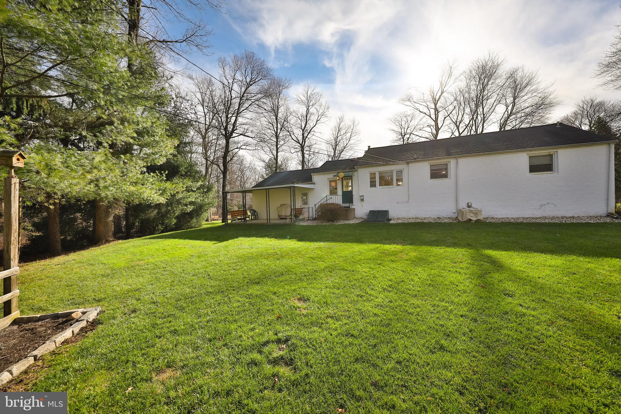 605 Raikes Road Huntingdon Valley, PA 19006 - Photo 33 of 37 rear yard