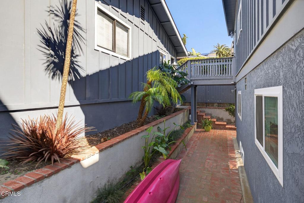 4229 Faria Road Ventura, CA 93001 - Photo 31 of 47 a view of balcony with a potted plant