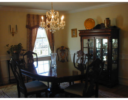 172 Keith Hill Road Grafton, MA 01560 - Photo 3 of 22 Gallery Image 3