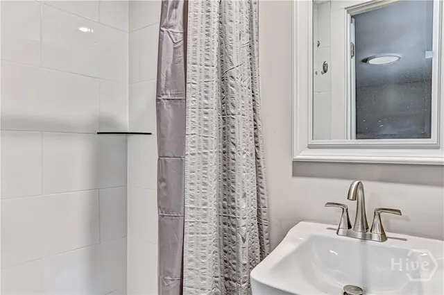 $1,600 | 3032 Grenoble Street, Unit B, Savannah, GA 31404