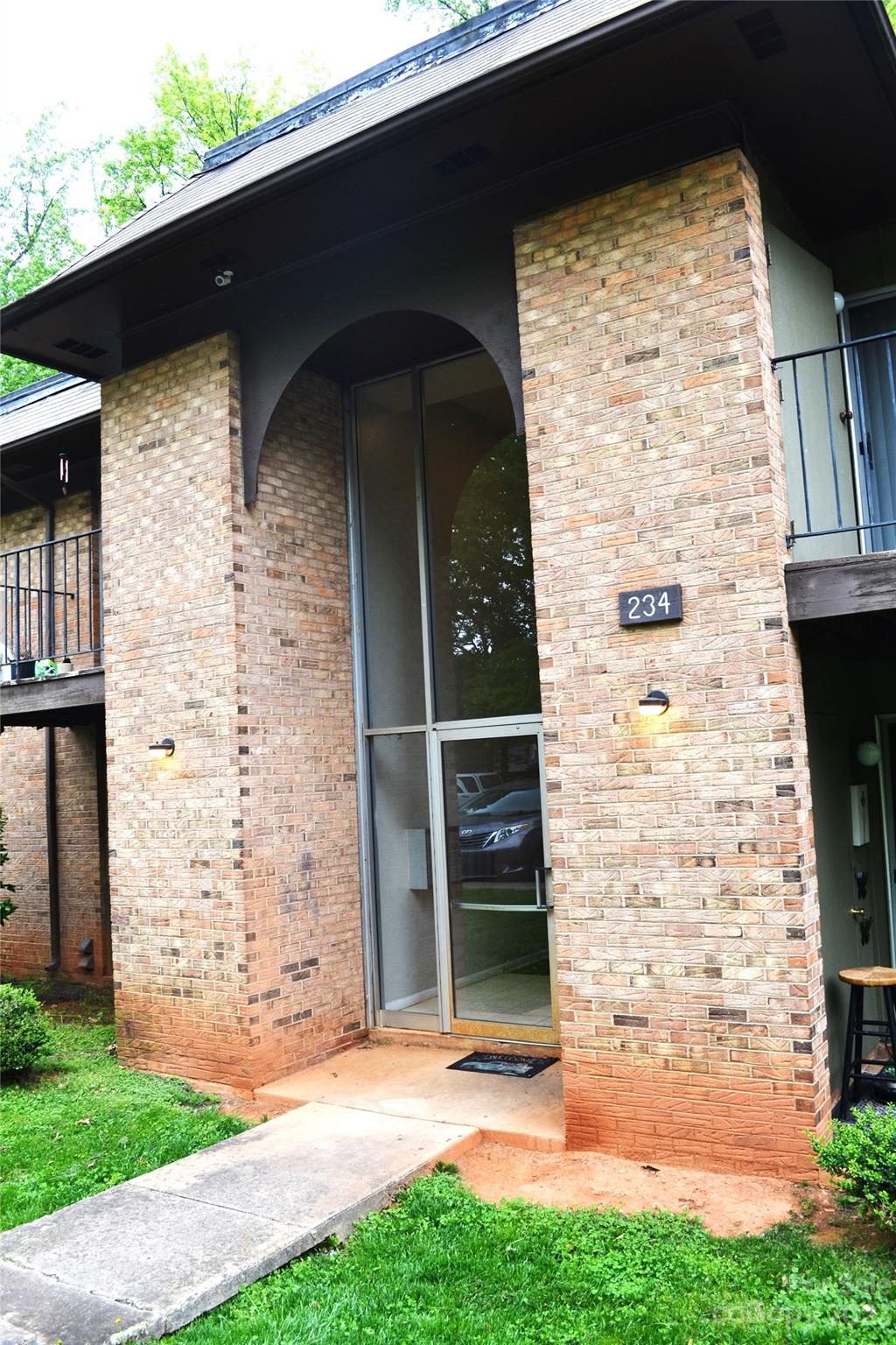 234 Orchard Trace Lane, Unit 7, Charlotte, NC 28213 Compass