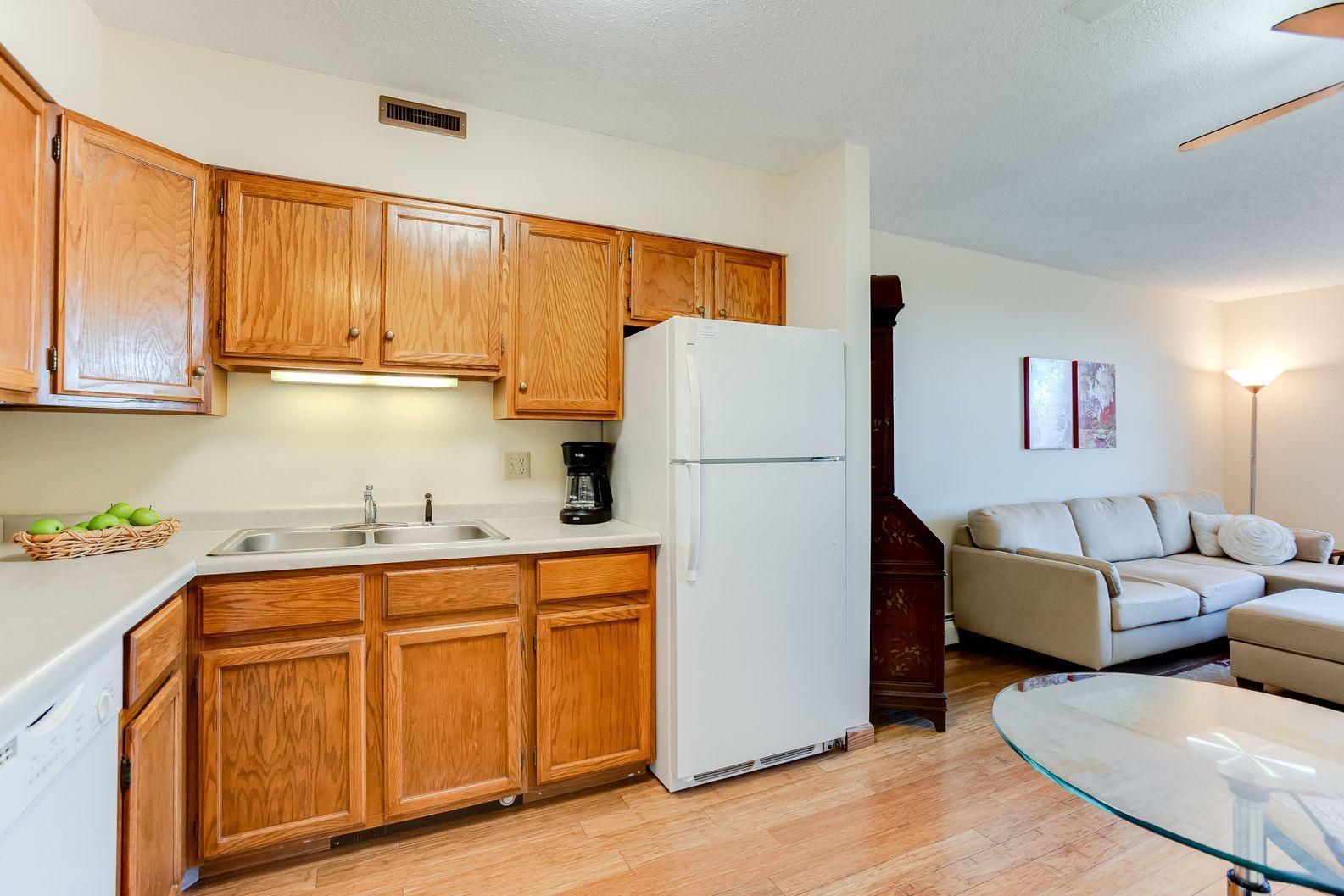 7600 Golden Valley Road, Unit 901 Golden Valley, MN 55427 - Photo 6 of 22