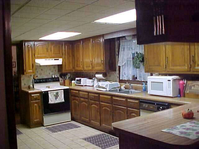 2157 South Robinson Road Vincennes, IN 47591 - Photo 3 of 6 Gallery Image 3